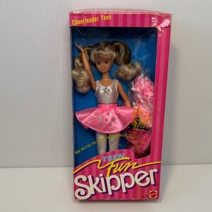🩷Barbie Skipper Teen Fun doll in cheerleading outfit with accessories